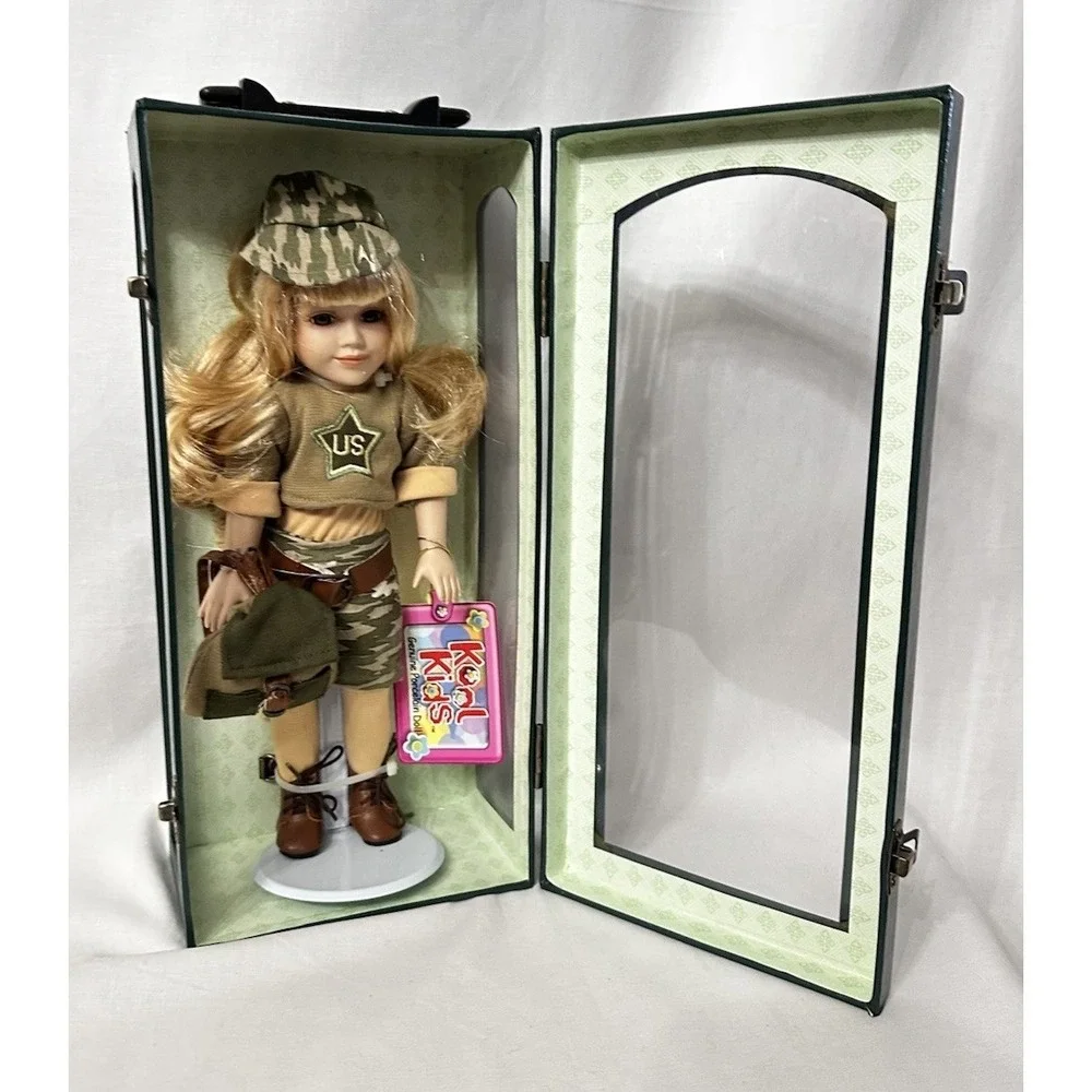 Dan-Dee International Dolls vintage new